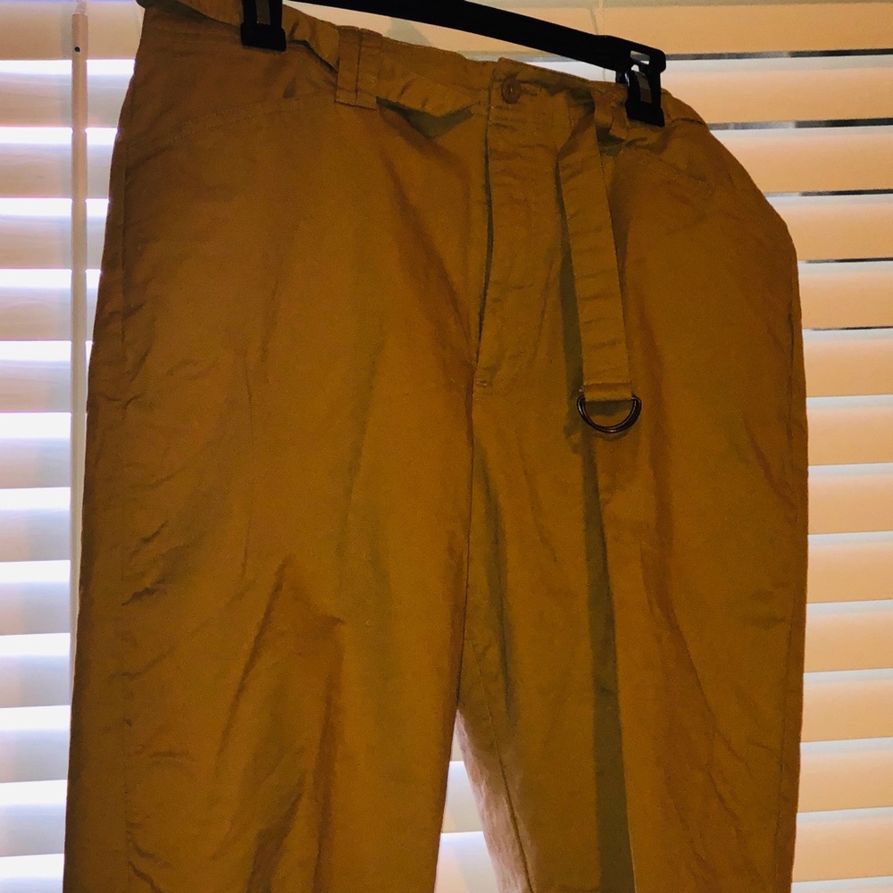 Tan Capris